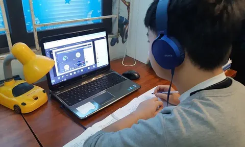 Địa phương “đứng ngồi không yên” trước tình thế dạy - học online